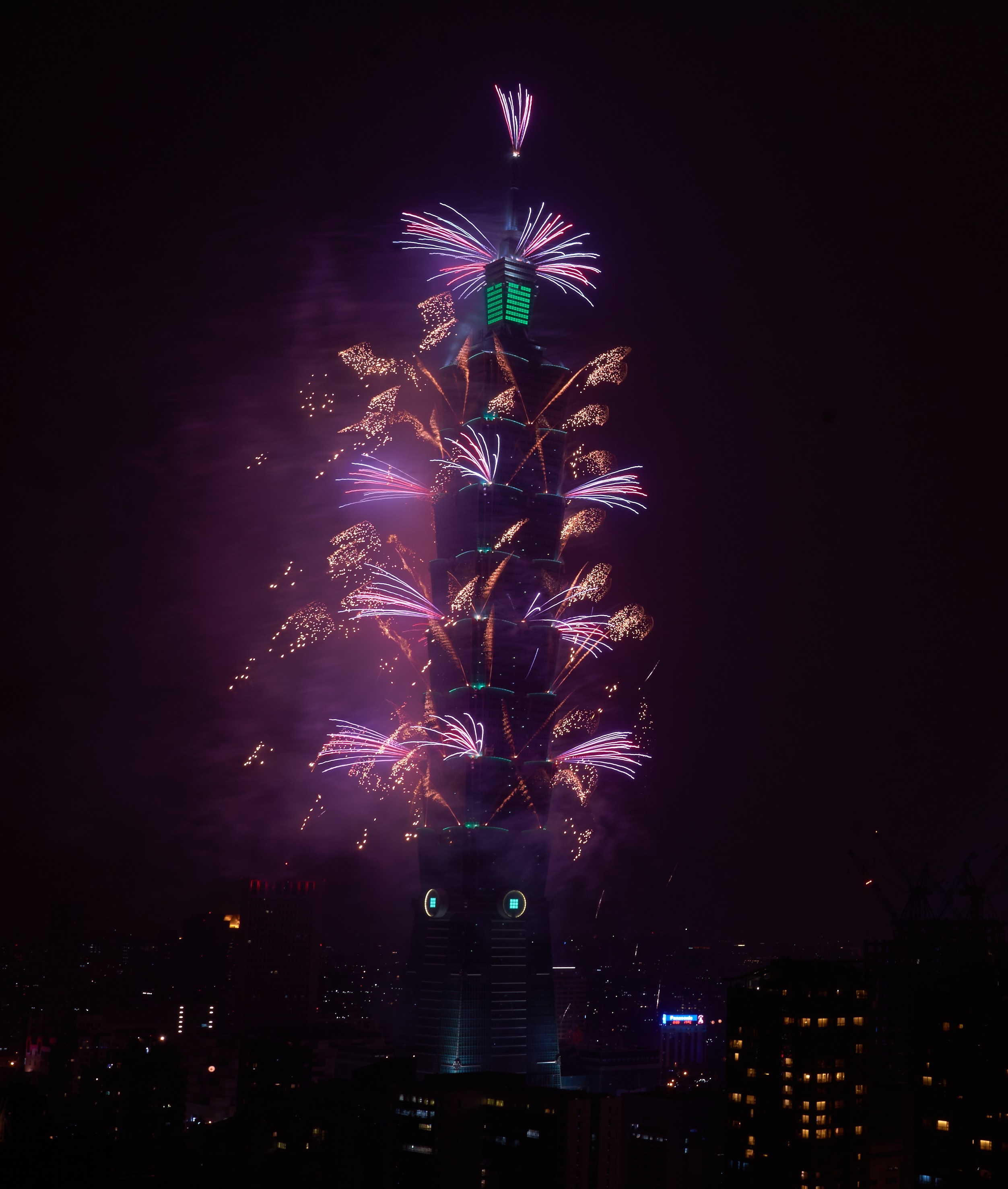 【新聞圖片】飛利浦炤明助力檯北101打(da)造檯灣綠色地標 (2).jpg